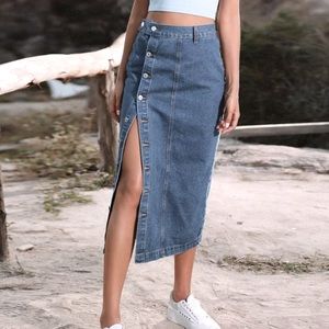 Liz Claiborne Blue Denim Midi Skirt